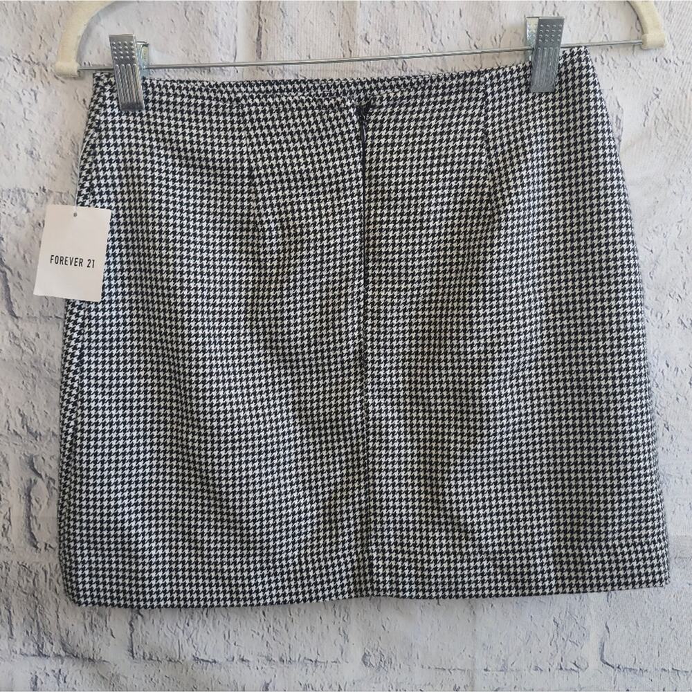 Forever 21 NWT Classic Academia Houndstooth Black And White Skirt - Picture 3 of 8
